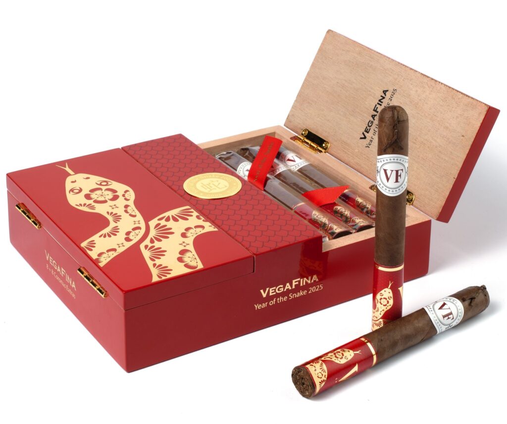 Cigar Mike's SMOKIN' NYE 🔥🎆 Premium Cigars. Smooth Pours. We're Bringing The Heat Into The New Year The Only Way We Know How-smokin' And Celebratin'. 🥃💨 💨Featured Smoke: Boogie Down Cigar's